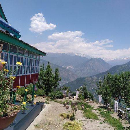 Mountain Eyrie 호텔 Banjār 외부 사진
